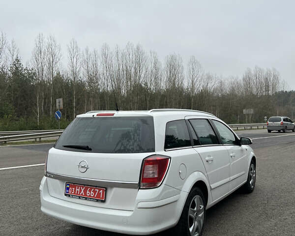 Білий Опель Астра, об'ємом двигуна 1.6 л та пробігом 292 тис. км за 5600 $, фото 2 на Automoto.ua