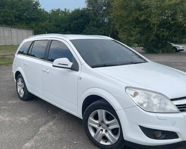 Білий Опель Астра, об'ємом двигуна 1.69 л та пробігом 281 тис. км за 5800 $, фото 3 на Automoto.ua