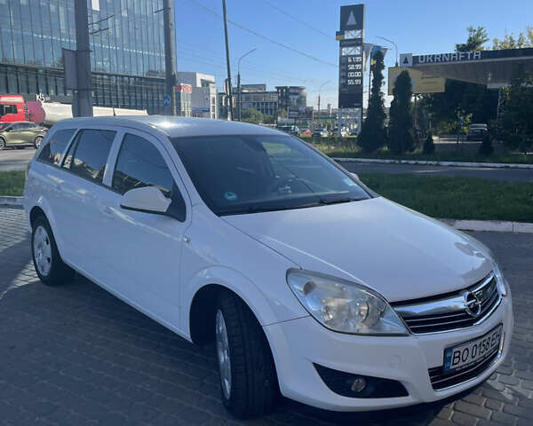 Белый Опель Астра, объемом двигателя 1.7 л и пробегом 245 тыс. км за 5999 $, фото 10 на Automoto.ua