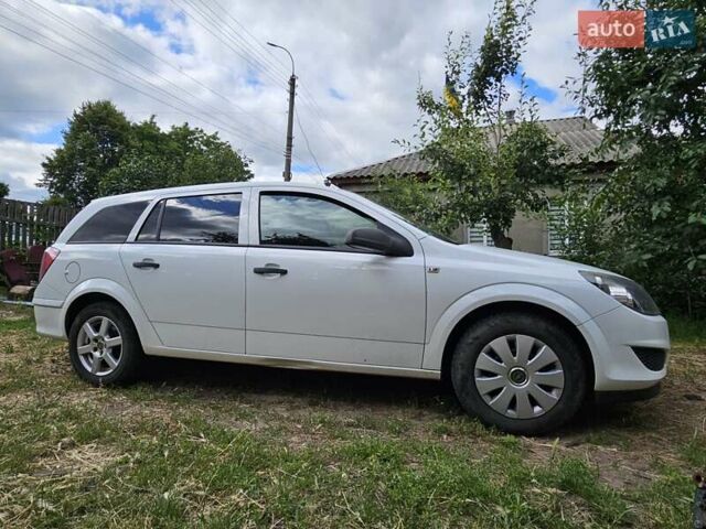 Белый Опель Астра, объемом двигателя 1.4 л и пробегом 212 тыс. км за 4700 $, фото 4 на Automoto.ua