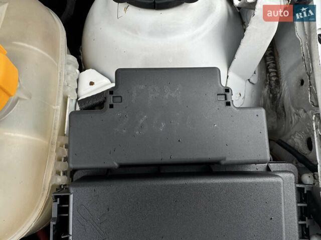 Белый Опель Астра, объемом двигателя 1.7 л и пробегом 306 тыс. км за 4999 $, фото 35 на Automoto.ua