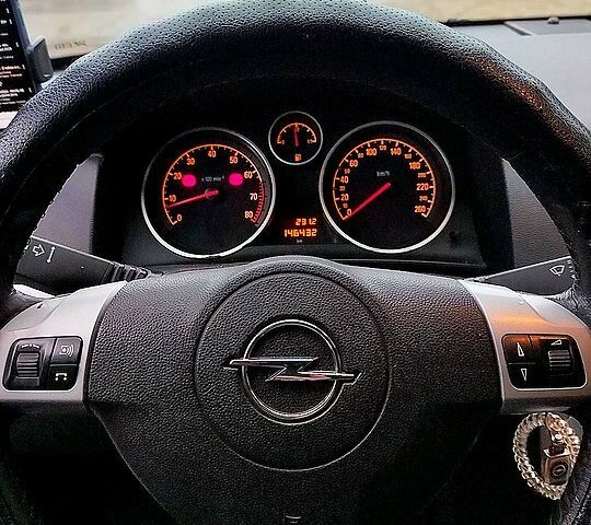 Білий Опель Астра, об'ємом двигуна 1.6 л та пробігом 0 тис. км за 5100 $, фото 4 на Automoto.ua