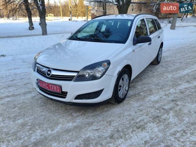 Білий Опель Астра, об'ємом двигуна 1.6 л та пробігом 193 тис. км за 5700 $, фото 2 на Automoto.ua