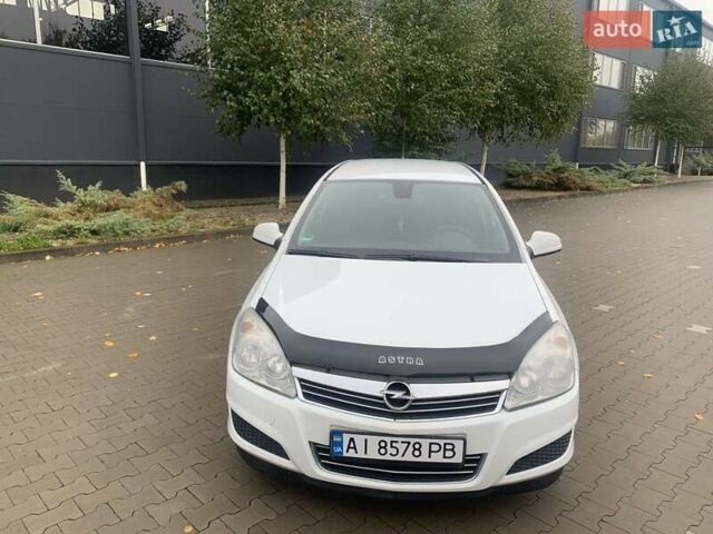 Белый Опель Астра, объемом двигателя 1.7 л и пробегом 261 тыс. км за 6200 $, фото 3 на Automoto.ua