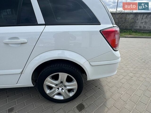 Білий Опель Астра, об'ємом двигуна 1.6 л та пробігом 184 тис. км за 6300 $, фото 32 на Automoto.ua