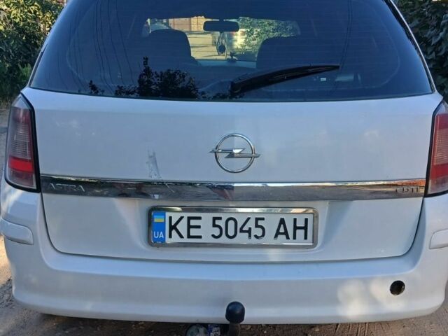 Белый Опель Астра, объемом двигателя 1.7 л и пробегом 283 тыс. км за 4100 $, фото 1 на Automoto.ua