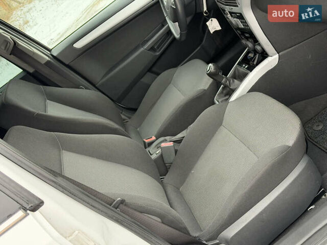 Білий Опель Астра, об'ємом двигуна 1.6 л та пробігом 198 тис. км за 5350 $, фото 28 на Automoto.ua