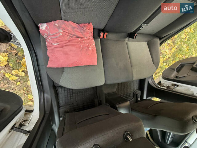 Білий Опель Астра, об'ємом двигуна 1.7 л та пробігом 283 тис. км за 6000 $, фото 6 на Automoto.ua