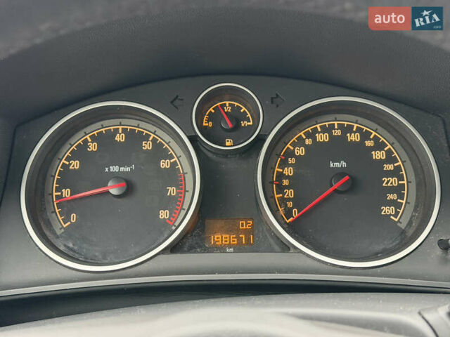 Білий Опель Астра, об'ємом двигуна 1.6 л та пробігом 198 тис. км за 5350 $, фото 16 на Automoto.ua