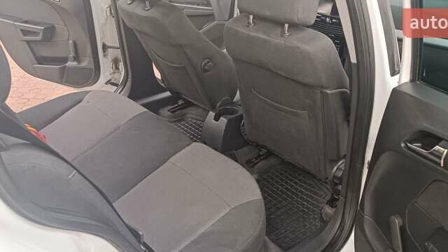 Опель Астра 2010 у Первомайськ на Automoto.ua Білий Опель Астра, об'ємом двигуна 1.7 л та пробігом 271 тис. км за 5500 $, фото 15 на Automoto.ua