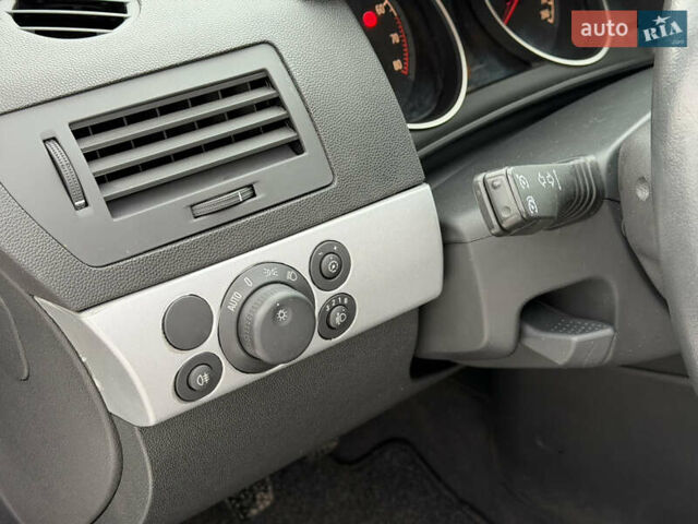 Білий Опель Астра, об'ємом двигуна 1.6 л та пробігом 198 тис. км за 5350 $, фото 15 на Automoto.ua