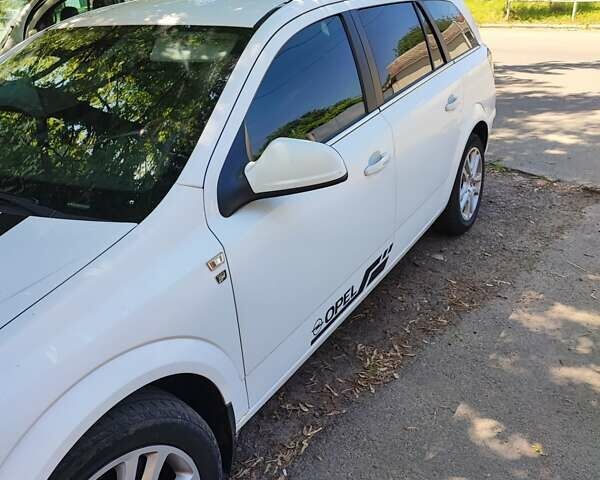 Белый Опель Астра, объемом двигателя 1.69 л и пробегом 320 тыс. км за 5800 $, фото 8 на Automoto.ua