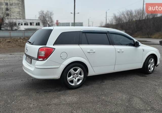 Білий Опель Астра, об'ємом двигуна 1.69 л та пробігом 280 тис. км за 5300 $, фото 9 на Automoto.ua