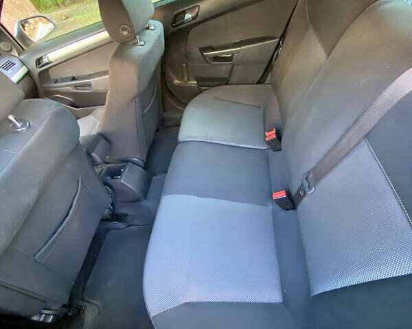 Білий Опель Астра, об'ємом двигуна 1.6 л та пробігом 283 тис. км за 5000 $, фото 11 на Automoto.ua