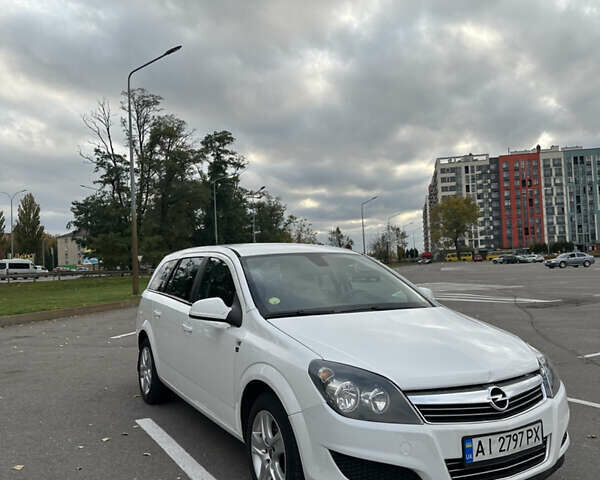 Білий Опель Астра, об'ємом двигуна 1.6 л та пробігом 283 тис. км за 5000 $, фото 1 на Automoto.ua