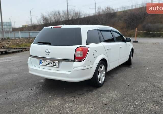 Білий Опель Астра, об'ємом двигуна 1.69 л та пробігом 280 тис. км за 5300 $, фото 11 на Automoto.ua