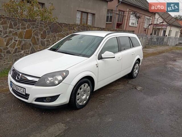 Белый Опель Астра, объемом двигателя 1.7 л и пробегом 245 тыс. км за 5250 $, фото 3 на Automoto.ua