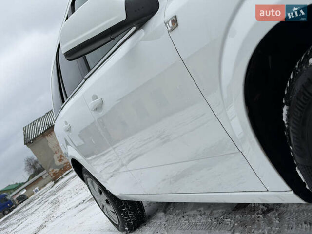 Білий Опель Астра, об'ємом двигуна 1.6 л та пробігом 198 тис. км за 5350 $, фото 8 на Automoto.ua