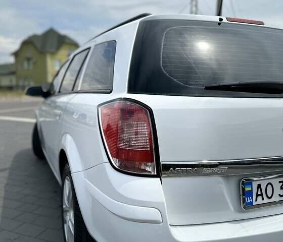 Білий Опель Астра, об'ємом двигуна 1.7 л та пробігом 270 тис. км за 6000 $, фото 11 на Automoto.ua