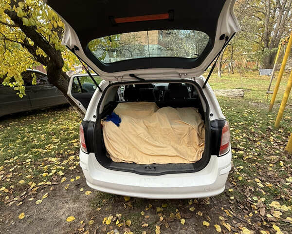 Білий Опель Астра, об'ємом двигуна 1.7 л та пробігом 283 тис. км за 6000 $, фото 10 на Automoto.ua