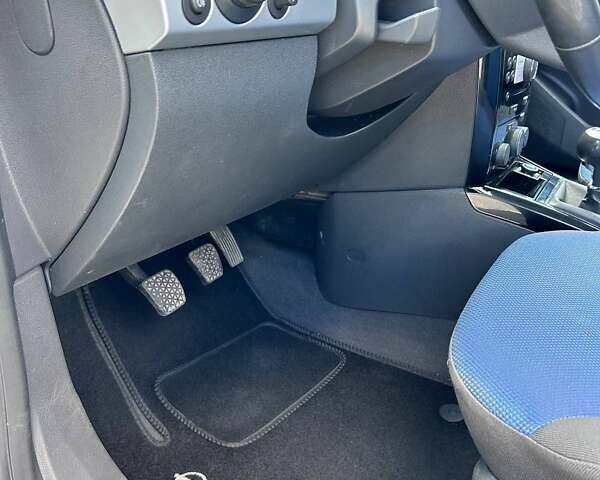 Білий Опель Астра, об'ємом двигуна 1.9 л та пробігом 241 тис. км за 5500 $, фото 7 на Automoto.ua