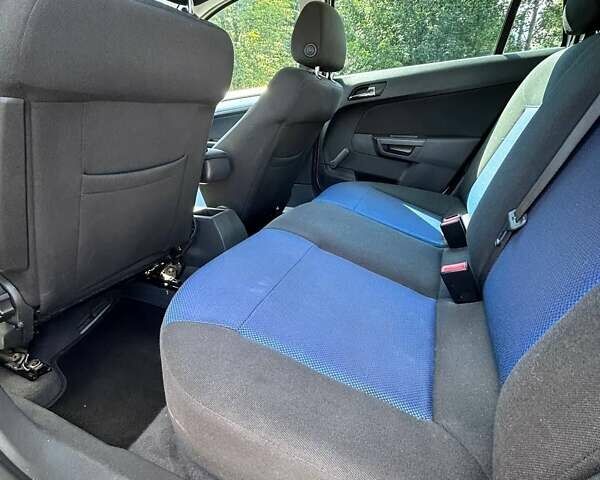 Білий Опель Астра, об'ємом двигуна 1.9 л та пробігом 241 тис. км за 5500 $, фото 12 на Automoto.ua