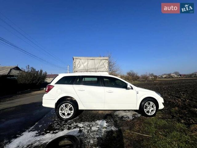 Білий Опель Астра, об'ємом двигуна 1.7 л та пробігом 250 тис. км за 5500 $, фото 1 на Automoto.ua