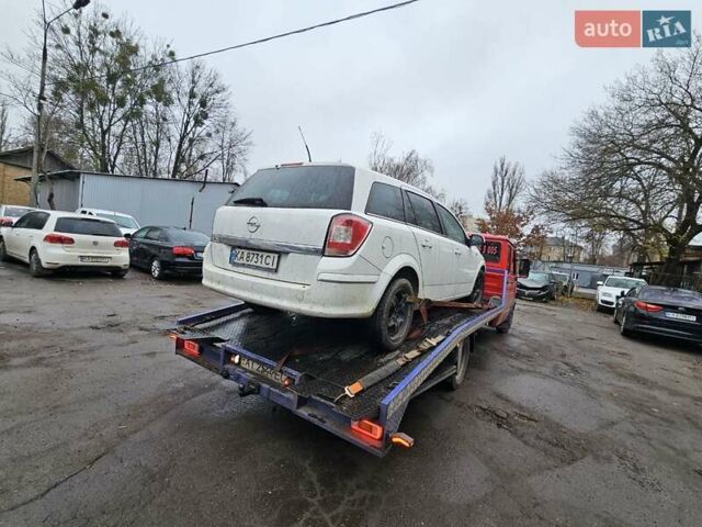 Белый Опель Астра, объемом двигателя 1.69 л и пробегом 170 тыс. км за 2000 $, фото 7 на Automoto.ua