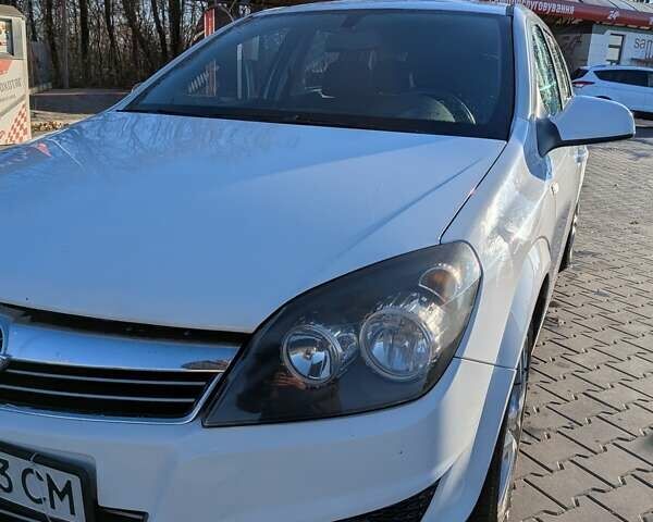 Белый Опель Астра, объемом двигателя 1.7 л и пробегом 275 тыс. км за 5500 $, фото 1 на Automoto.ua