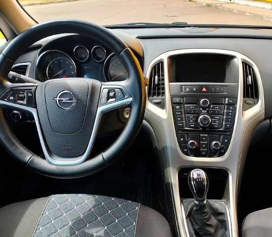 Білий Опель Астра, об'ємом двигуна 1.4 л та пробігом 222 тис. км за 6100 $, фото 3 на Automoto.ua