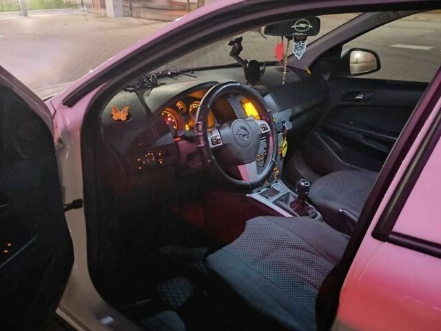 Белый Опель Астра, объемом двигателя 0 л и пробегом 3 тыс. км за 6500 $, фото 7 на Automoto.ua