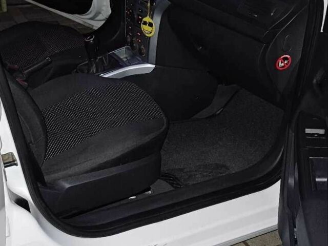 Білий Опель Астра, об'ємом двигуна 1.7 л та пробігом 270 тис. км за 6500 $, фото 7 на Automoto.ua