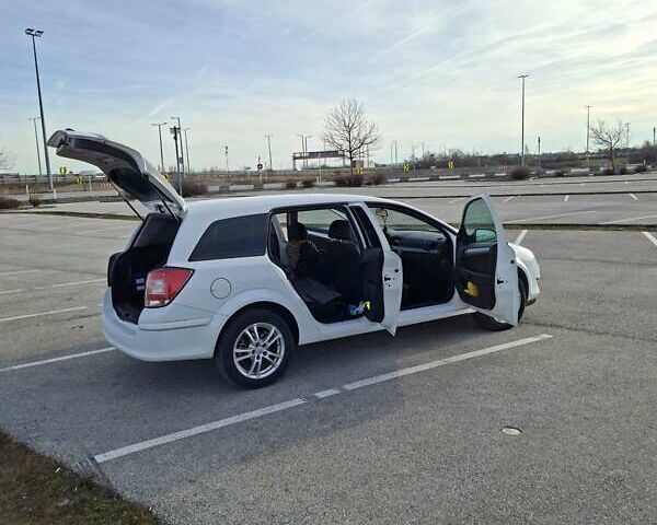 Білий Опель Астра, об'ємом двигуна 1.7 л та пробігом 347 тис. км за 5433 $, фото 27 на Automoto.ua