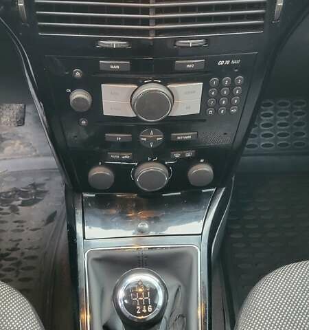 Білий Опель Астра, об'ємом двигуна 1.69 л та пробігом 280 тис. км за 5300 $, фото 36 на Automoto.ua