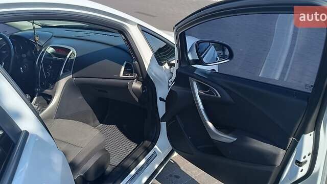 Білий Опель Астра, об'ємом двигуна 1.7 л та пробігом 275 тис. км за 7100 $, фото 8 на Automoto.ua