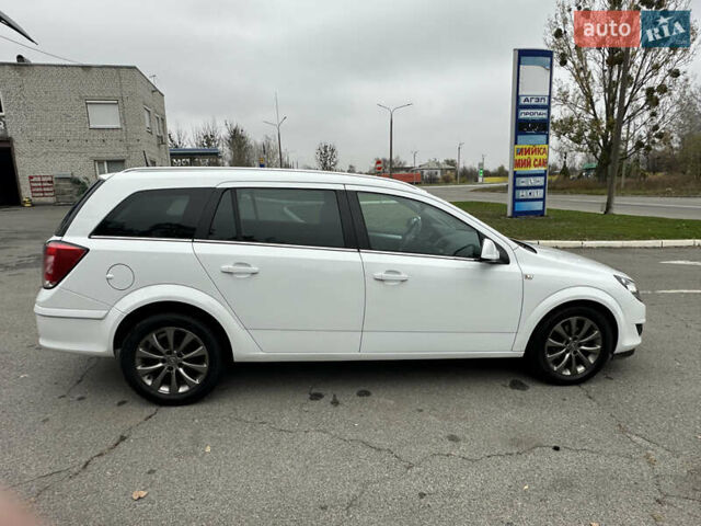 Белый Опель Астра, объемом двигателя 1.6 л и пробегом 223 тыс. км за 6199 $, фото 6 на Automoto.ua