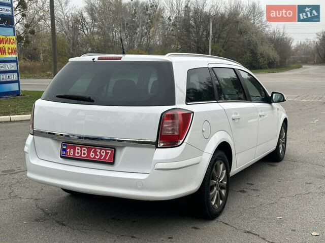 Белый Опель Астра, объемом двигателя 1.6 л и пробегом 223 тыс. км за 6199 $, фото 5 на Automoto.ua