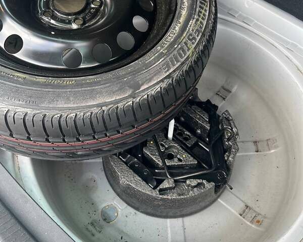 Опель Астра 2010 у Луцьку на Automoto.ua Білий Опель Астра, об'ємом двигуна 1.9 л та пробігом 240 тис. км за 6700 $, фото 16 на Automoto.ua