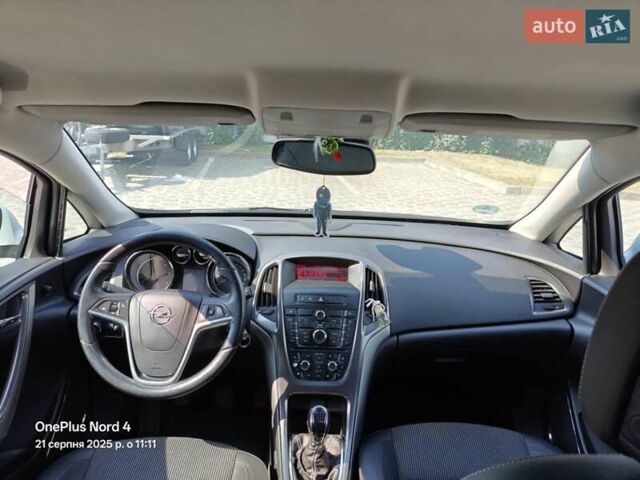 Белый Опель Астра, объемом двигателя 1.96 л и пробегом 275 тыс. км за 7500 $, фото 6 на Automoto.ua