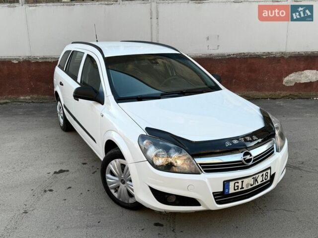 Білий Опель Астра, об'ємом двигуна 1.7 л та пробігом 248 тис. км за 4949 $, фото 6 на Automoto.ua