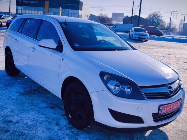 Белый Опель Астра, объемом двигателя 1.6 л и пробегом 199 тыс. км за 5555 $, фото 2 на Automoto.ua