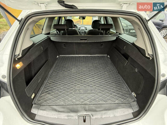 Белый Опель Астра, объемом двигателя 1.7 л и пробегом 300 тыс. км за 6999 $, фото 24 на Automoto.ua