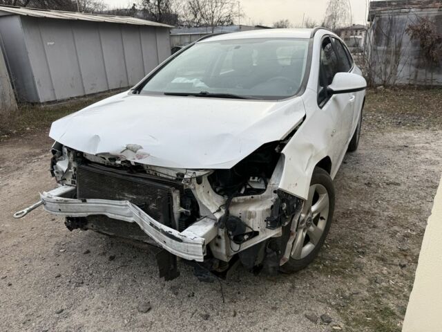 Белый Опель Астра, объемом двигателя 1.7 л и пробегом 220 тыс. км за 2999 $, фото 3 на Automoto.ua