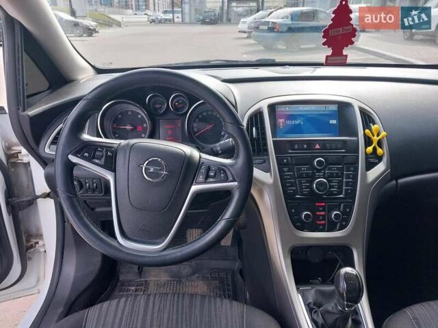 Белый Опель Астра, объемом двигателя 1.69 л и пробегом 228 тыс. км за 6999 $, фото 38 на Automoto.ua