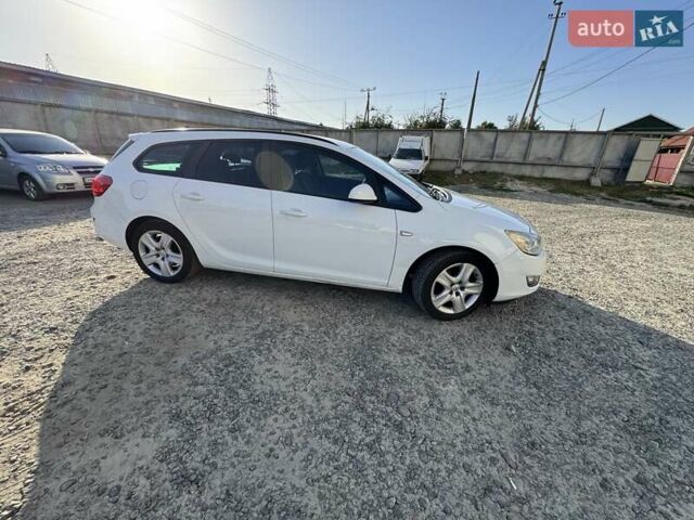 Белый Опель Астра, объемом двигателя 1.69 л и пробегом 388 тыс. км за 6500 $, фото 2 на Automoto.ua