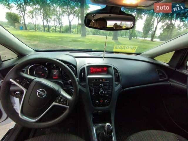 Білий Опель Астра, об'ємом двигуна 1.7 л та пробігом 290 тис. км за 5850 $, фото 9 на Automoto.ua