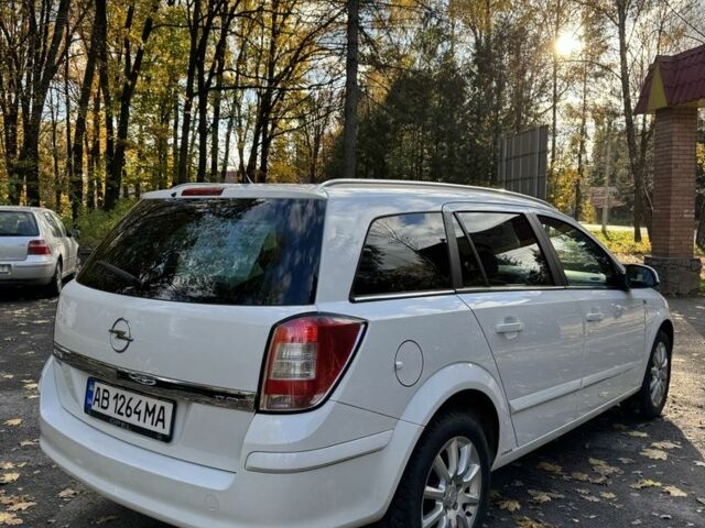 Білий Опель Астра, об'ємом двигуна 1.7 л та пробігом 214 тис. км за 5600 $, фото 2 на Automoto.ua