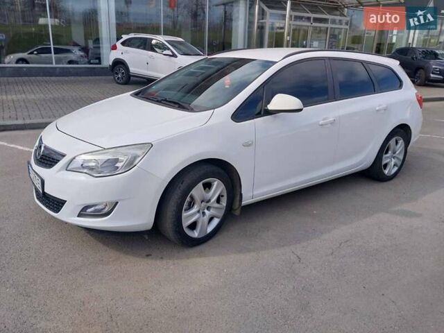 Белый Опель Астра, объемом двигателя 1.69 л и пробегом 228 тыс. км за 6999 $, фото 15 на Automoto.ua
