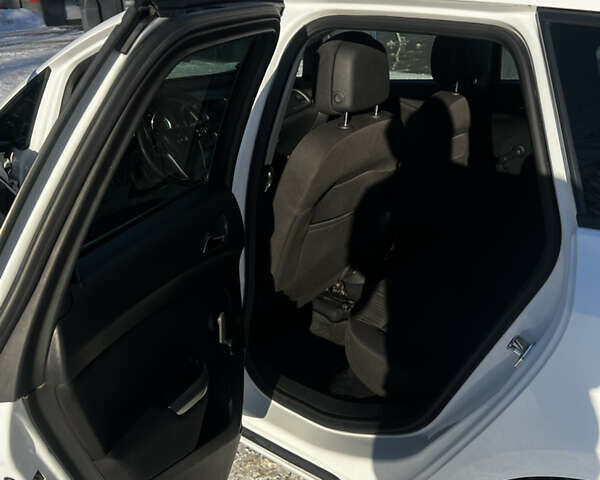 Белый Опель Астра, объемом двигателя 1.69 л и пробегом 266 тыс. км за 5899 $, фото 15 на Automoto.ua