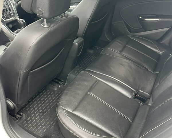 Білий Опель Астра, об'ємом двигуна 1.96 л та пробігом 224 тис. км за 7500 $, фото 13 на Automoto.ua